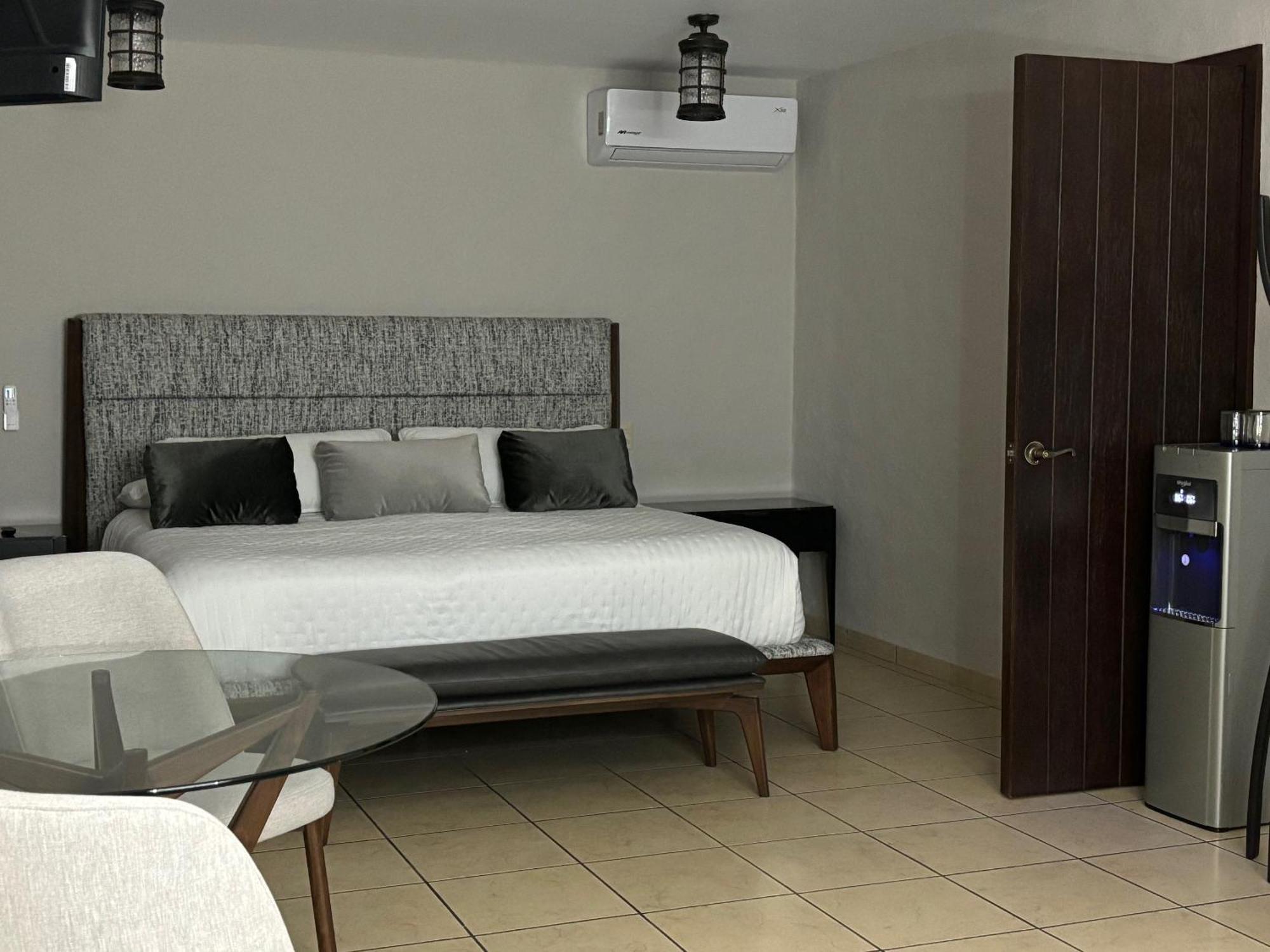 Quinta Don Jose Boutique Hotel Tlaquepaque Rom bilde